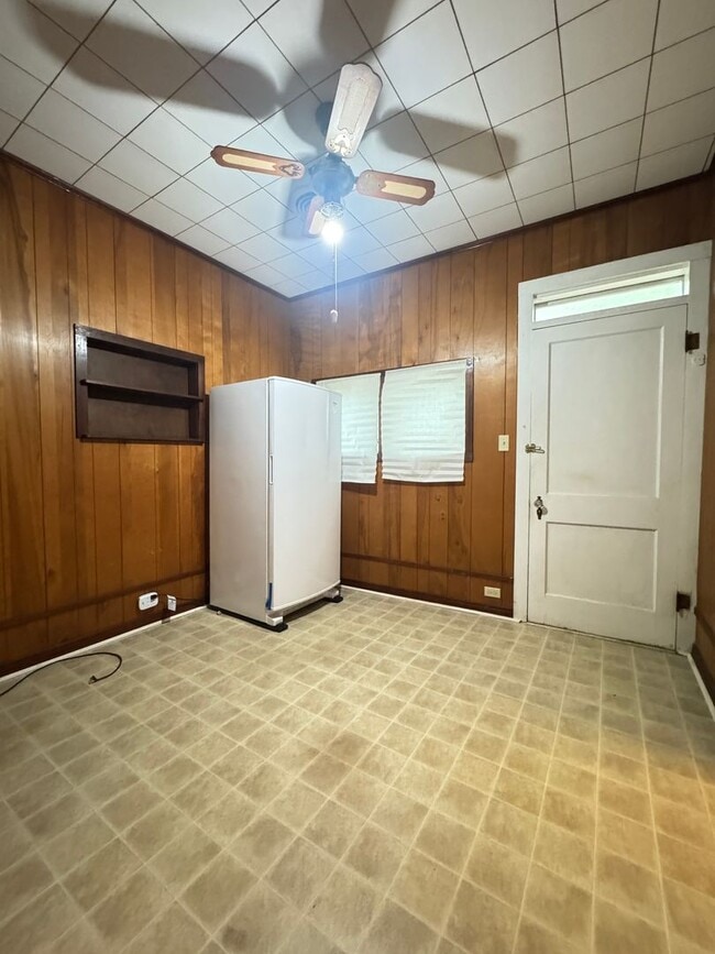 Building Photo - Spacious Home close to LA Tech