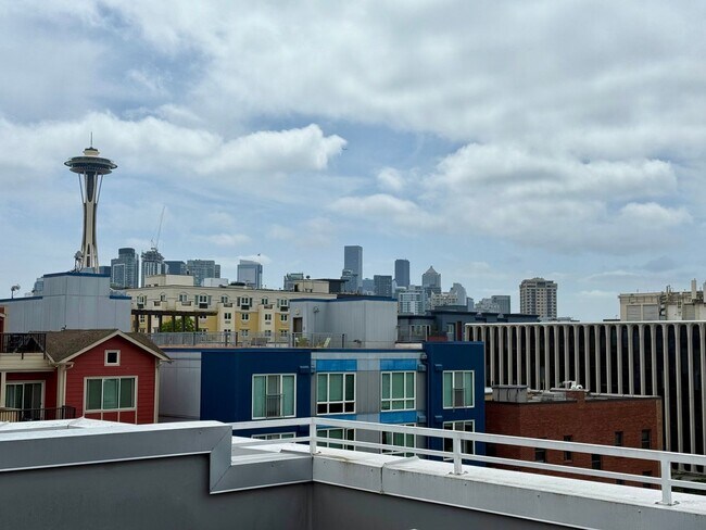 Building Photo - Uptown Condominiums - Lower Queen Anne