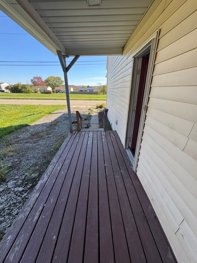 Building Photo - 3 Bedroom 1.5 Bath in Natrona Heights!