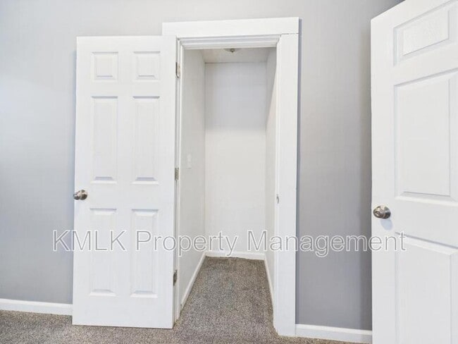 Building Photo - 754 Arcadia Ave