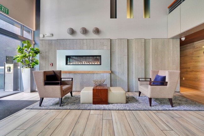 Building Photo - 355 Berry St