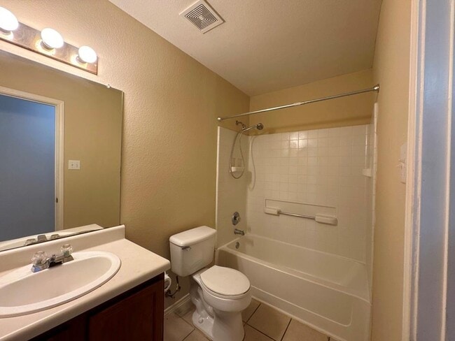 Building Photo - 209 Katy B Ln