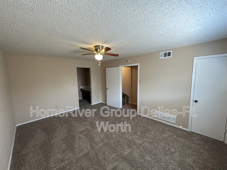 Building Photo - 616 Taylor Ct