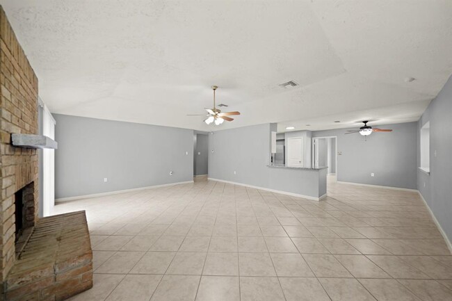 Building Photo - 3603 Mal Paso Ct