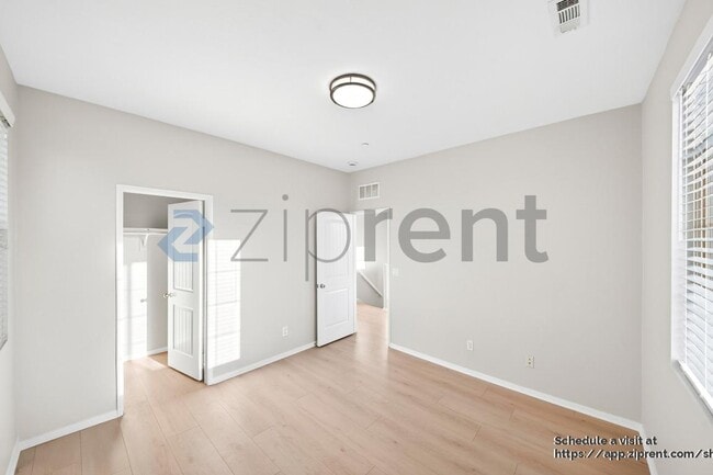 Building Photo - 5746 Brianhead Dr