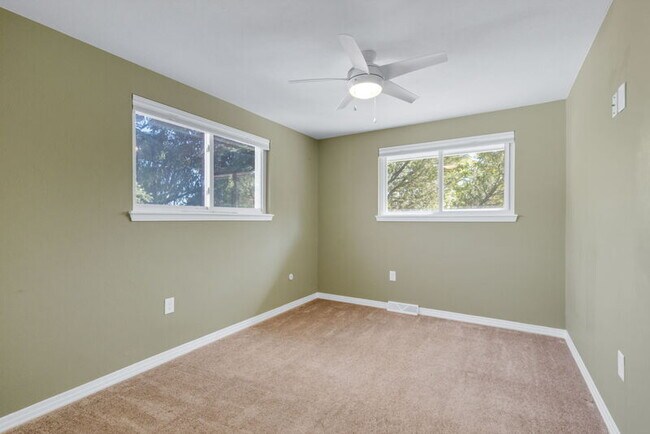 Building Photo - 7085 W 71st Ave
