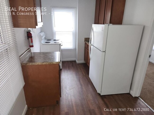 Building Photo - 515 Congress St