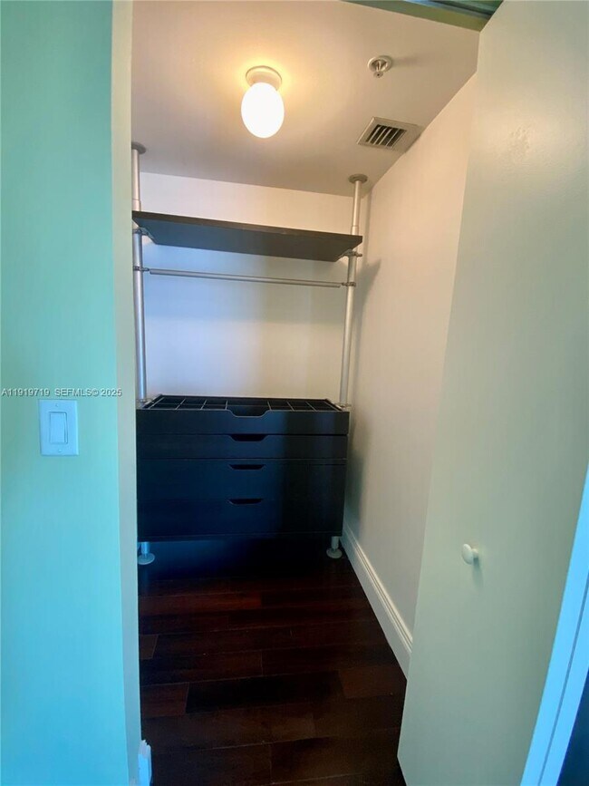 Building Photo - 185 SW 7th St