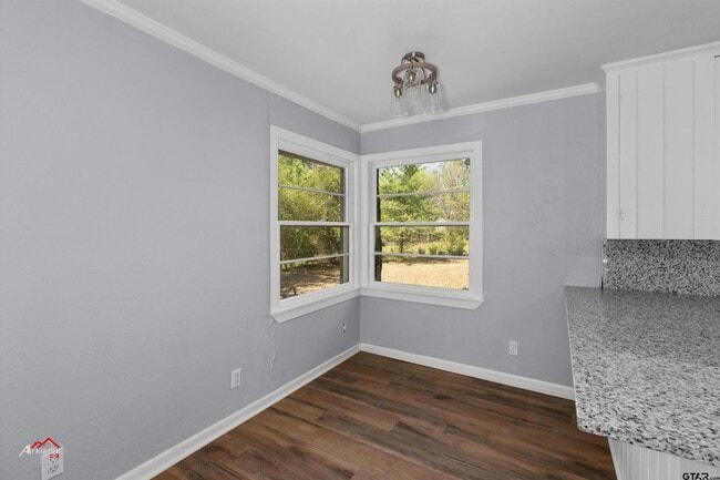 Building Photo - 1307 Ash Ln