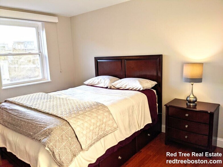 Building Photo - 27 Bowdoin St