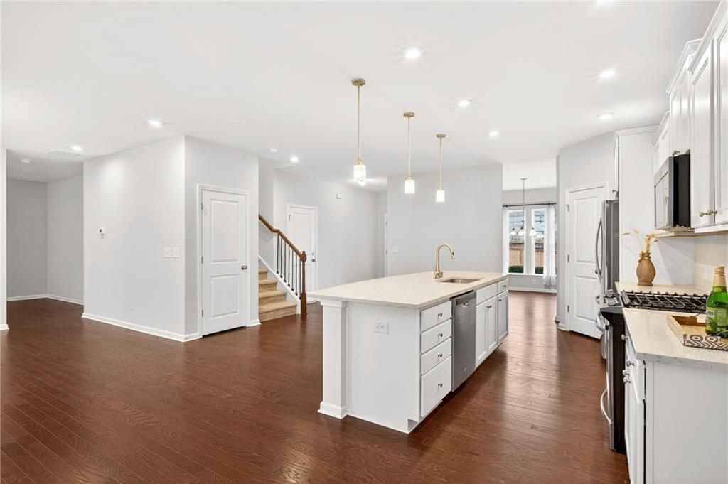 Building Photo - 5377 Fountainhead Ln