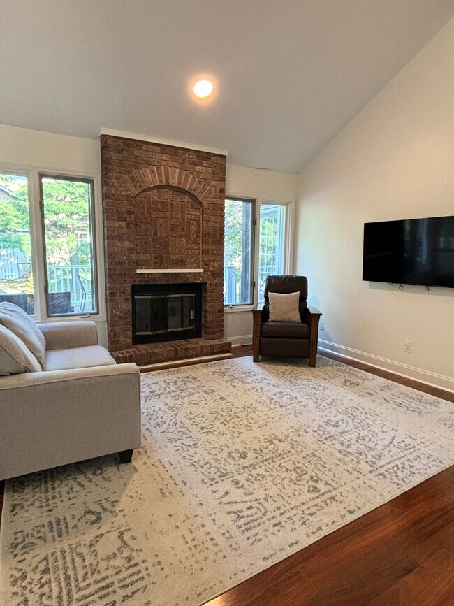 Building Photo - 6035 Whitegate Crossing