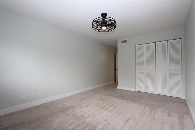Building Photo - 1250 S Denning Dr