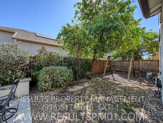 Building Photo - Must See! Lovely Former Model Smart Home 4 Bed 3 Bath