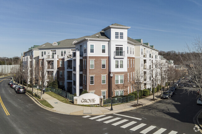 Building Photo - The Grove At Arlington