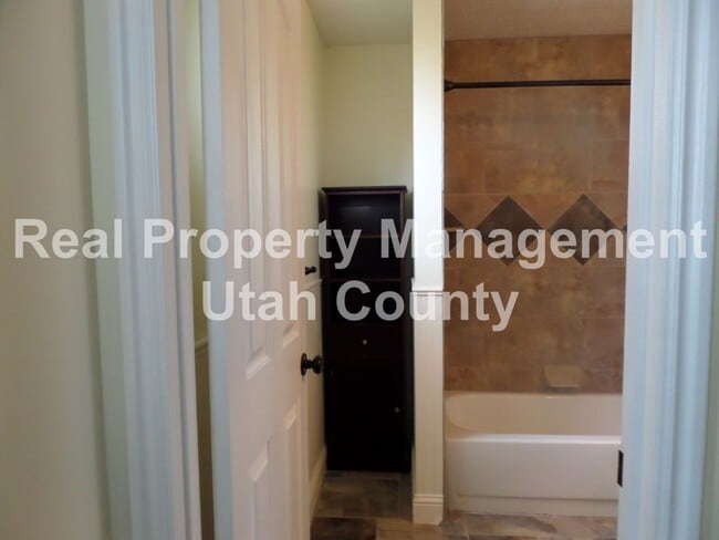 Building Photo - 3 bedroom home in Lehi