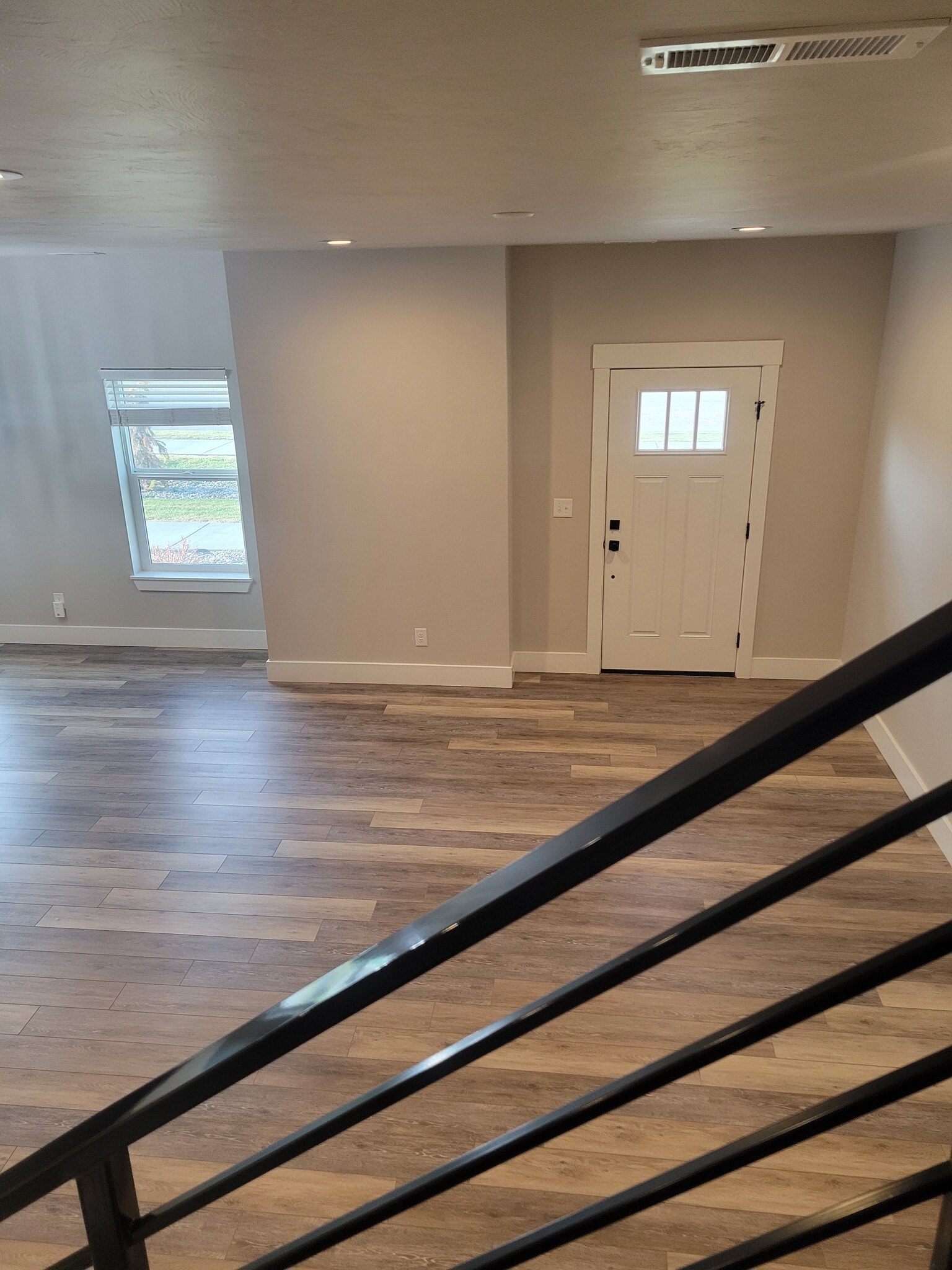 Building Photo - 2913 Sunburst Dr