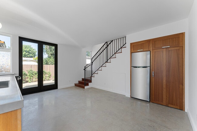 Building Photo - 1765 N Crescent Heights Blvd
