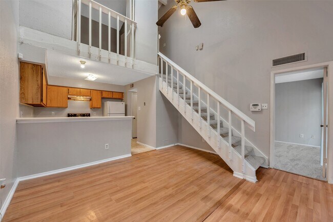 Building Photo - 6345 Cattails Ln