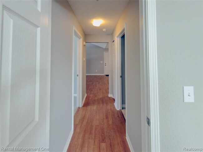 Building Photo - 1341 Millbrook Trail