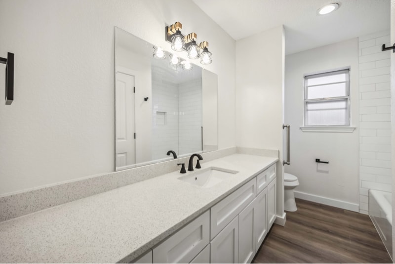 Building Photo - 12418 A Bar Dr