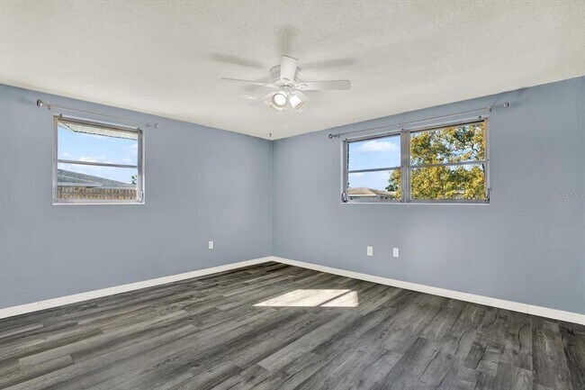 Building Photo - 7902 Canna Dr