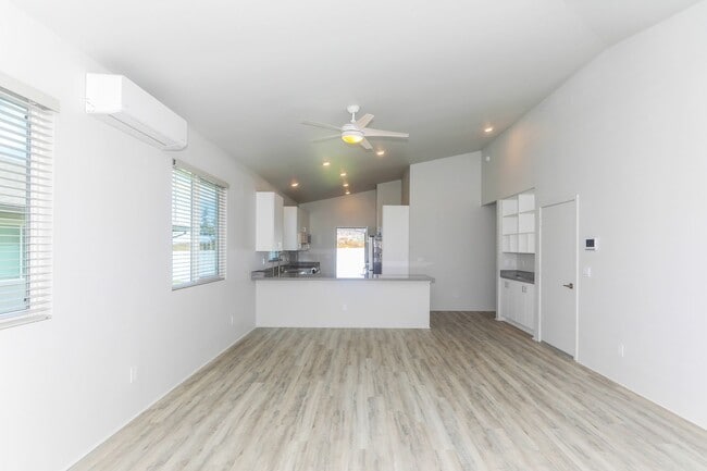 Building Photo - Hoopili single level home
