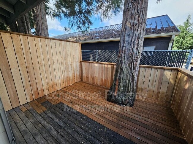 Building Photo - 14171 SW Allen Blvd