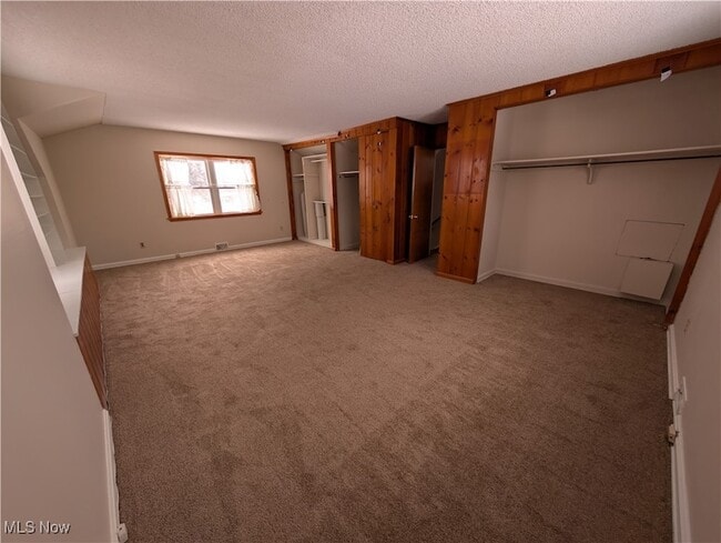 Building Photo - 703 Avondale St