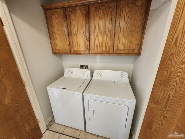 Building Photo - 11 French Ave