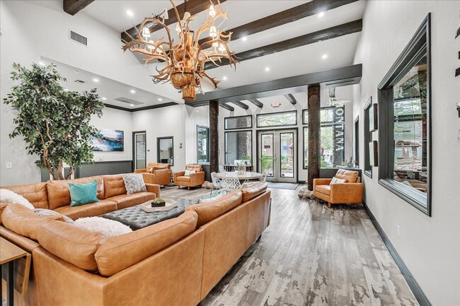 Building Photo - 555 E Silverado Ranch Blvd