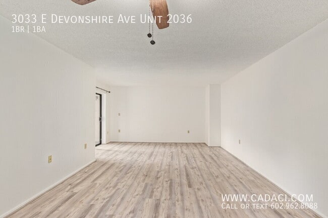 Building Photo - 3033 E Devonshire Ave