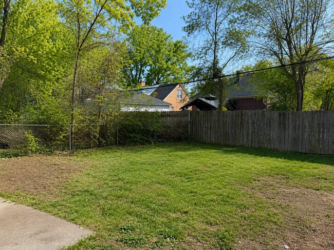 Building Photo - 6325 Neff Ave