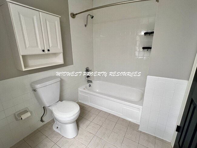 Building Photo - Spacious 4-Bedroom, 3-Bathroom Home with Fenced Yard and Bonus Spaces!