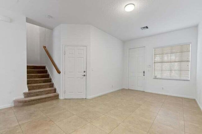 Building Photo - 6120 SE Portofino Cir