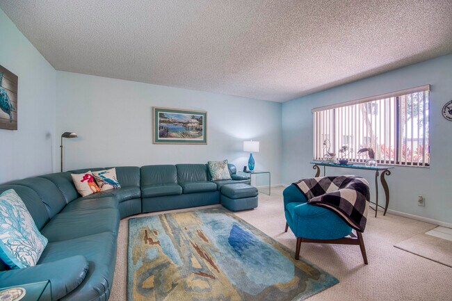 Building Photo - 15090 Ashland Pl