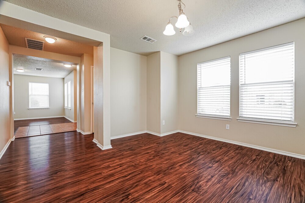 Building Photo - 604 Snowy Orchid Dr