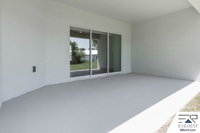 Building Photo - 17 Prestwick Ln