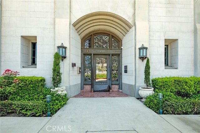 Building Photo - 800 E Ocean Blvd