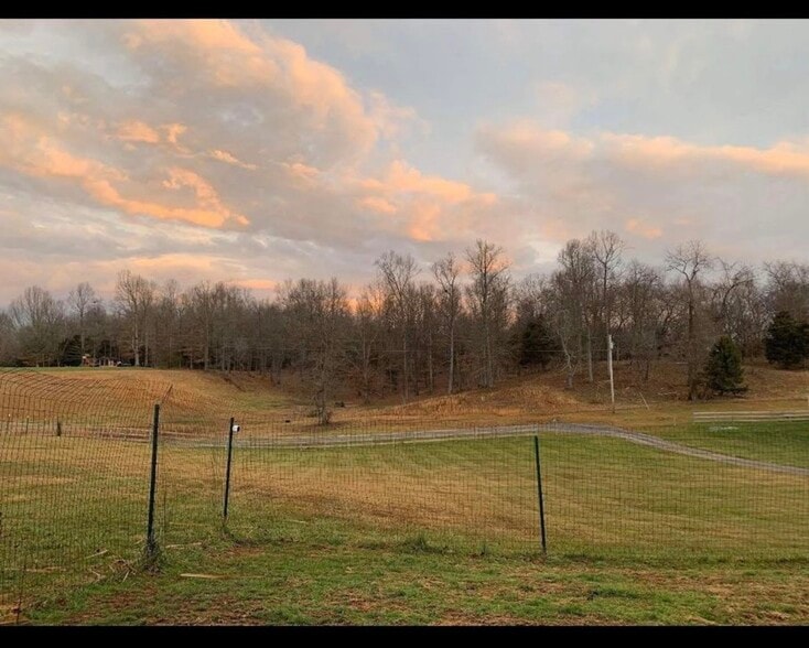 Building Photo - 1594 Old Stagecoach Rd