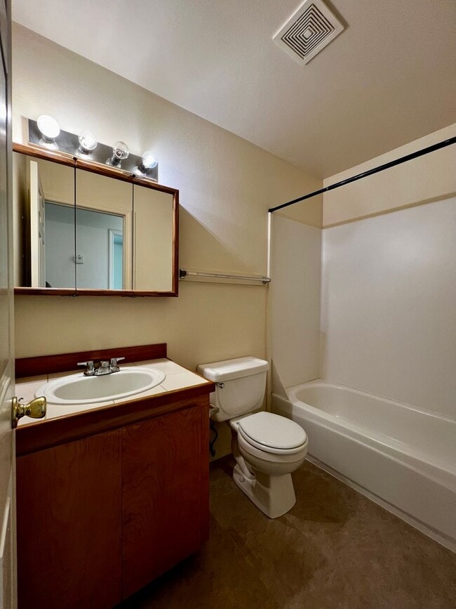 Building Photo - Non-Refundable & Security Deposit Total: 1...