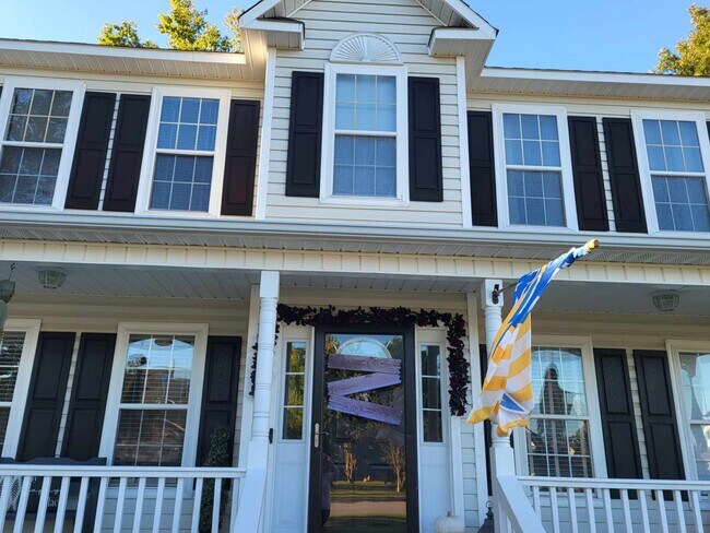 Building Photo - 220 Newport Drive