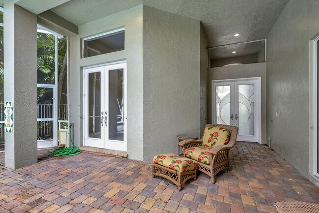 Building Photo - 10891 Fairmont Village Dr