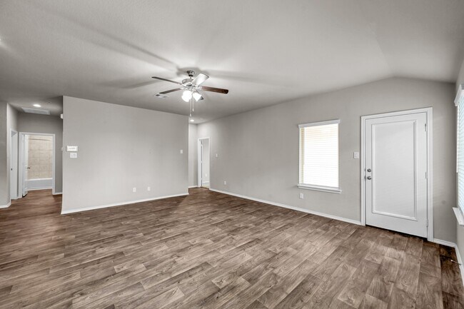 Building Photo - 11331 Dawn Beach Ln