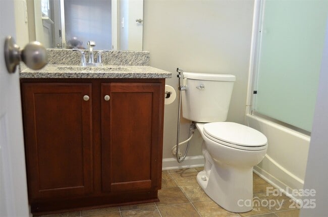 Building Photo - 9712 Walkers Glen Dr NW