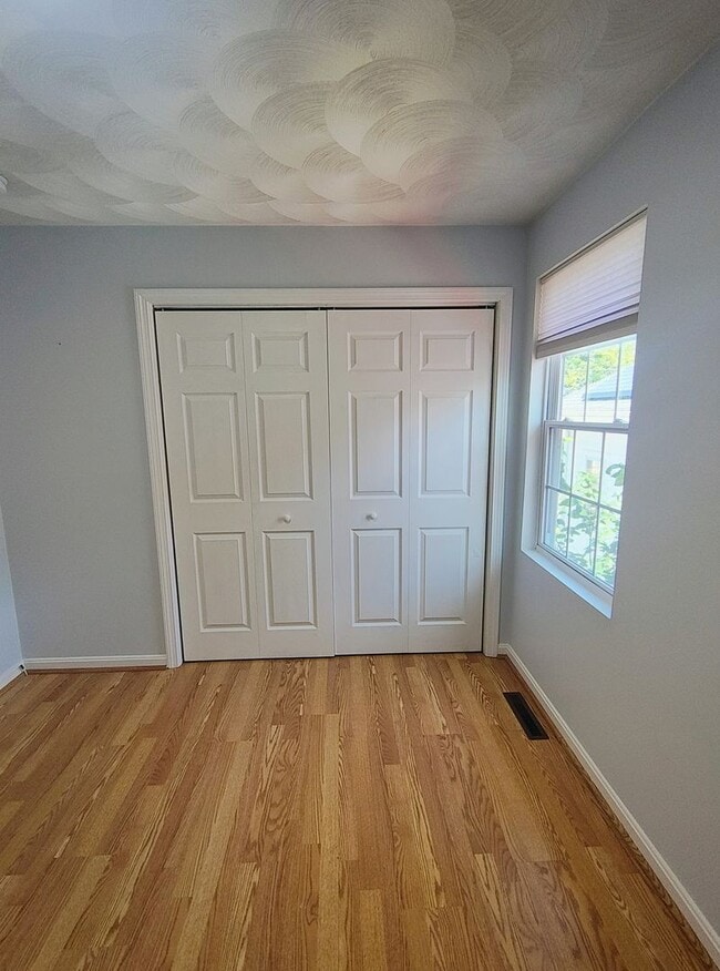 Building Photo - *****Providence/Mount Pleasant – Single Fa...