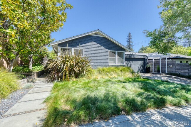 Building Photo - 1704 San Anselmo Ave