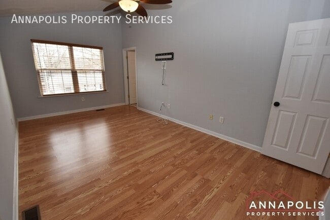 Building Photo - 858 Selby Blvd