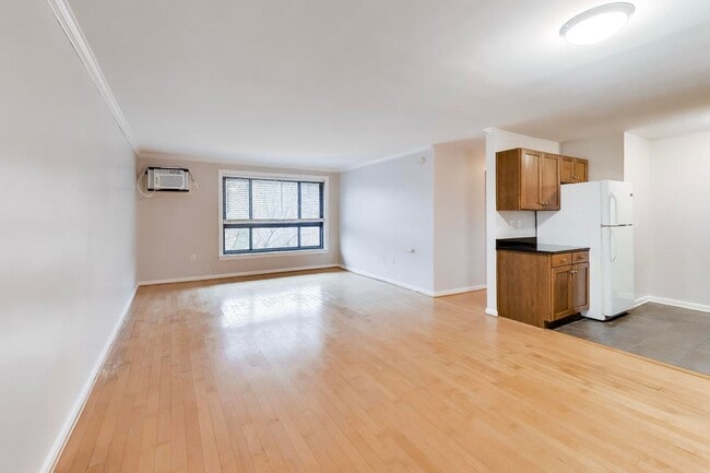 Building Photo - 3107 Naylor Rd