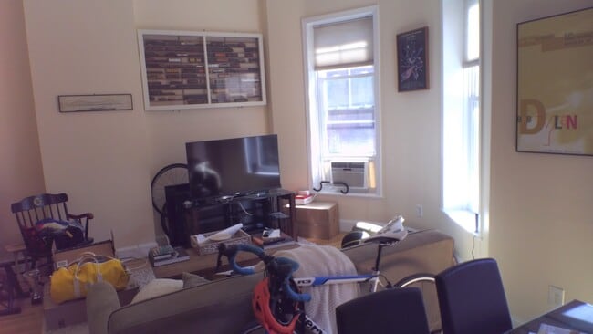 Building Photo - 8 Greenwich Park